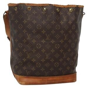 LOUIS VUITTON Monogram Noe Shoulder Bag M42224